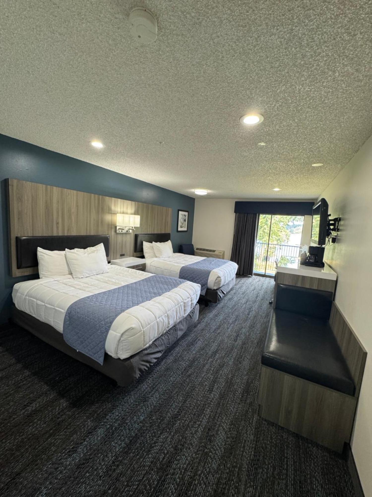 Oyster Bay Inn & Suites Bremerton Dış mekan fotoğraf